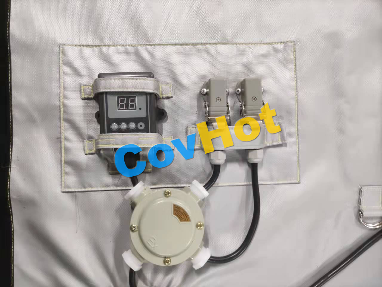 電伴熱<a href=http://www.xjqxbj.com/e/tags/?tagname=%E4%BF%9D%E6%B8%A9%E5%A5%97 target=_blank class=infotextkey>保溫套</a>